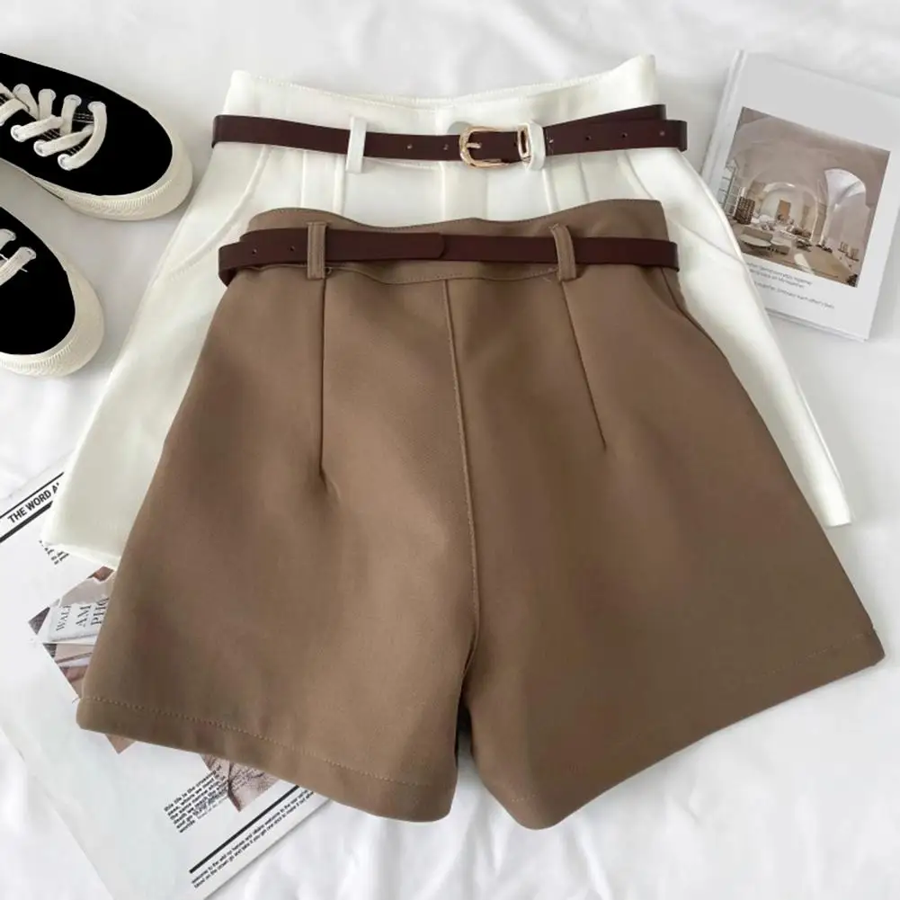 กางเกงขาสั้นดีไซน์ขาประดับ กางเกงขาสั้นสูทผู้หญิงเอวสูงมีสไตล์พร้อมกระเป๋าซิปบิน อเนกประสงค์สําหรับลําลองสําหรับผู้หญิง