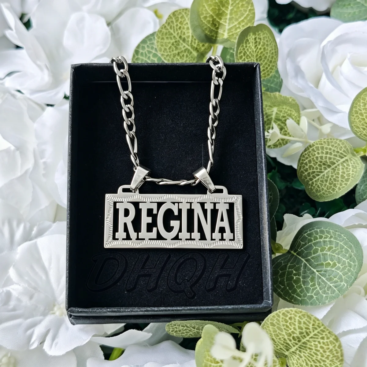 Customized Stainless Steel Necklace With Intricately Carved Patterns 18k Gold Necklace Ladies' Party Jewelry Birthday Gift