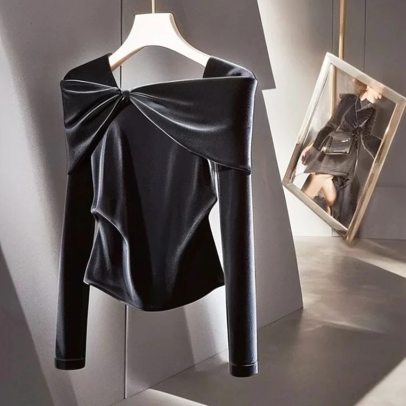 

2025 весенне-осенняя женская серая дизайнерская тонкая бархатная футболка, женские осенние модные элегантные велюровые топы, рубашки