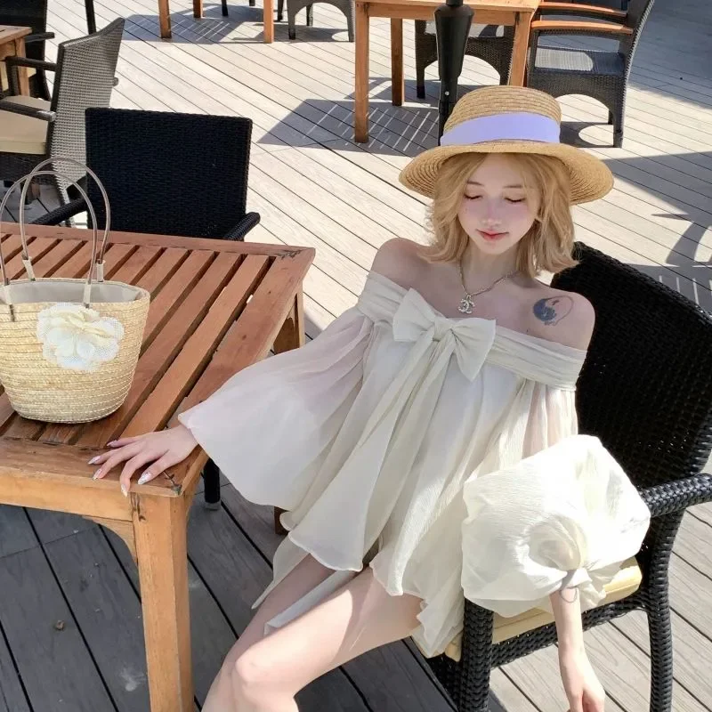 

Irregular Temperament Bow Lantern Sleeve Shirt Summer New Sweet and Gentle One-shoulder Chiffon Top