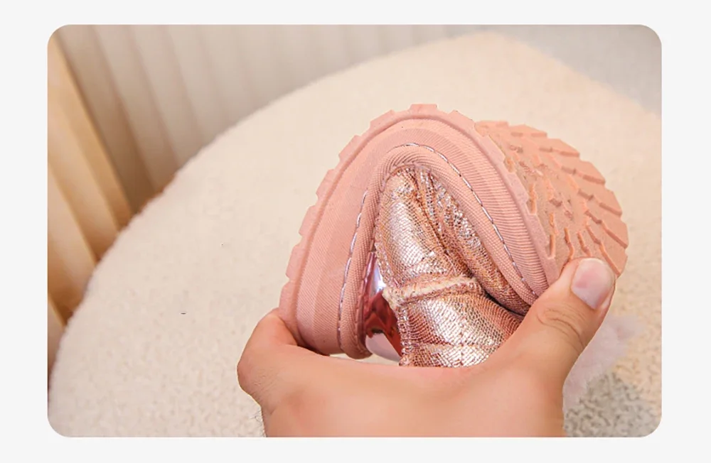 أحذية الثلوج أحذية الأطفال أحذية الشتاء الجلدية سميكة الشباب الفتيات أفخم المألوف لامعة أحذية الأطفال الدافئة للأطفال