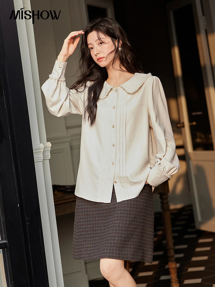 MISHOW Gentle Long-sleeved Shirt Women 2024 Fall Winter New Korean Sweet Peter Pan Collar Embroidery Senior Blouse MXD36C0370