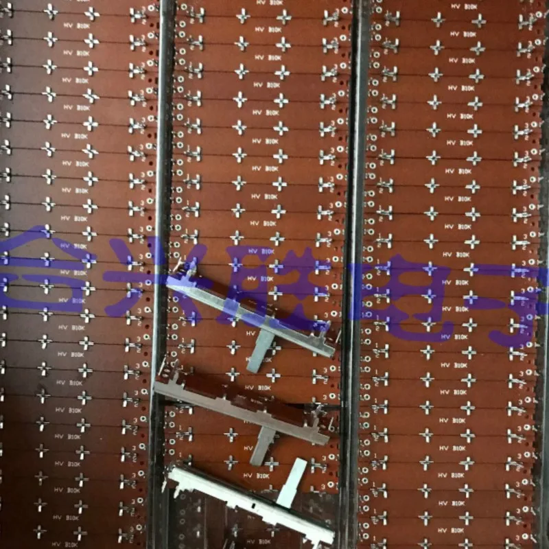 2PCS 6CM Schiebe Potentiometer Einzelne B10K Schaft Länge 17MM Mixer Volumen Gerade Rutsche Fader Hub 45MM Schaft Länge 17MM