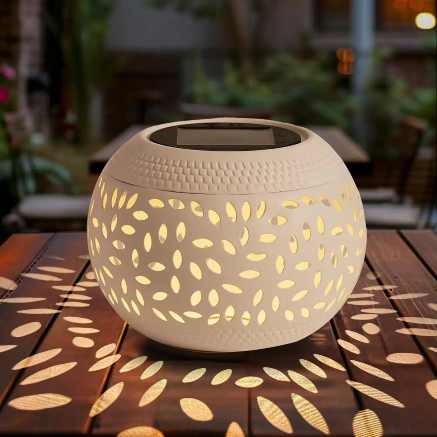 مصباح طاولة يعمل بالطاقة الشمسية في الهواء الطلق يعمل بالطاقة الشمسية، مصباح LED مجوف لسطح المكتب المعدني، فانوس مزخرف، مصباح حديقة الفناء، ضوء سطح المكتب