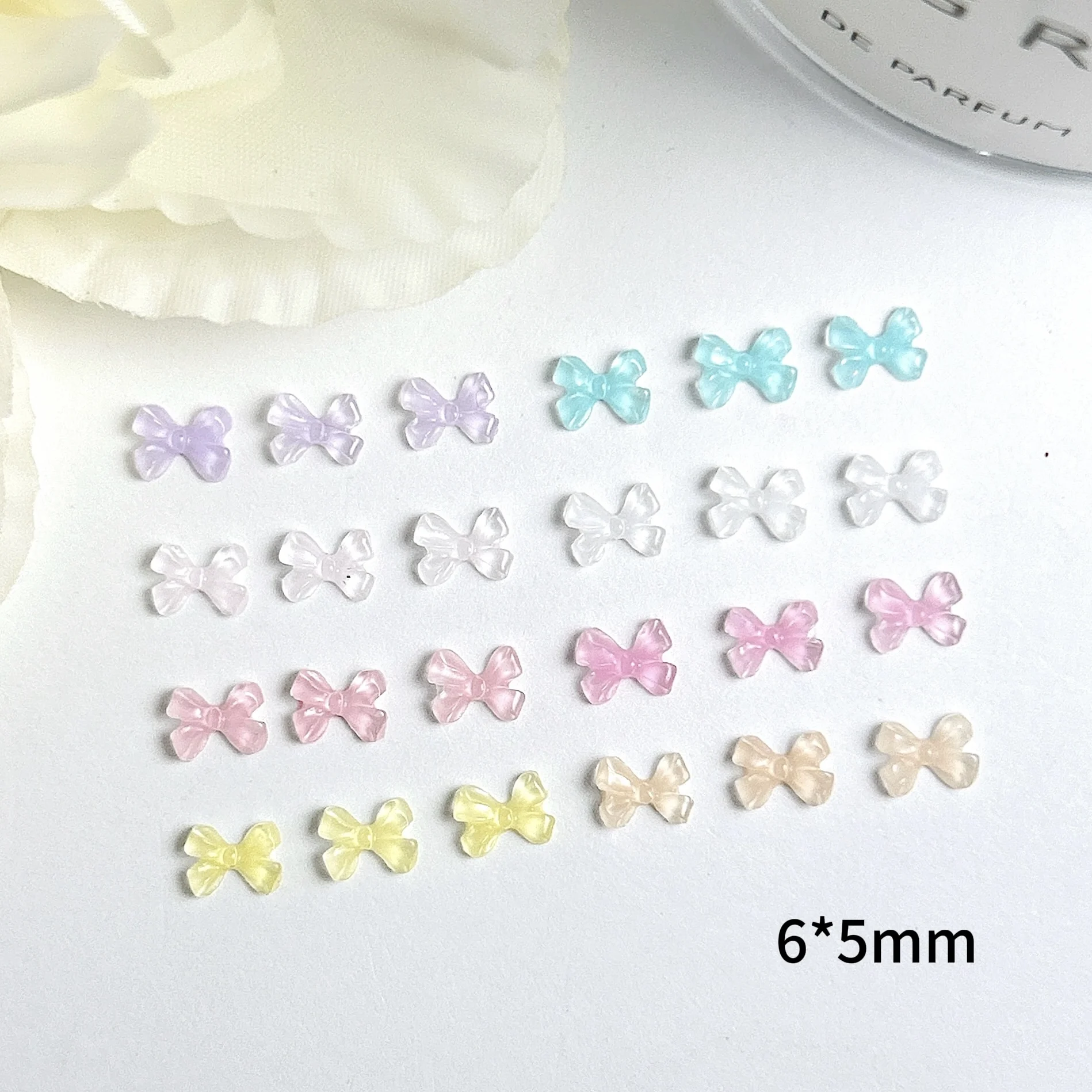 50Pcs Adorable Mini Ties Resin Nail Charms Translucent Jelly Colorful Bowknots Nail Art Accessories for DIY Hairpin Nails Crafts