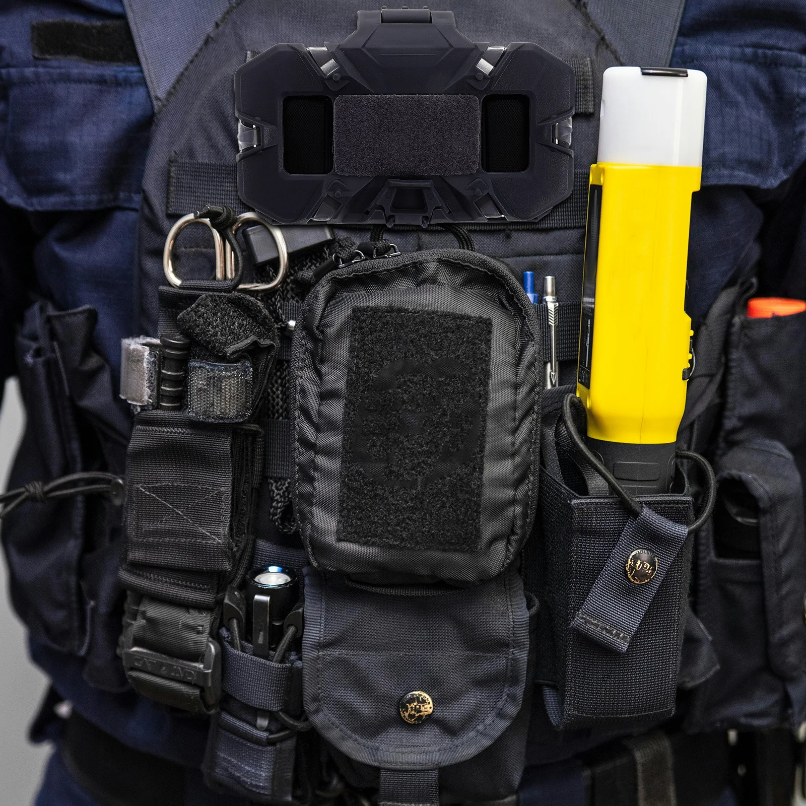 Chest Mounted Phone Carrier Multifunctional Lightweight Harness For Navigation Board Outdoor Hiking Hunting Vest