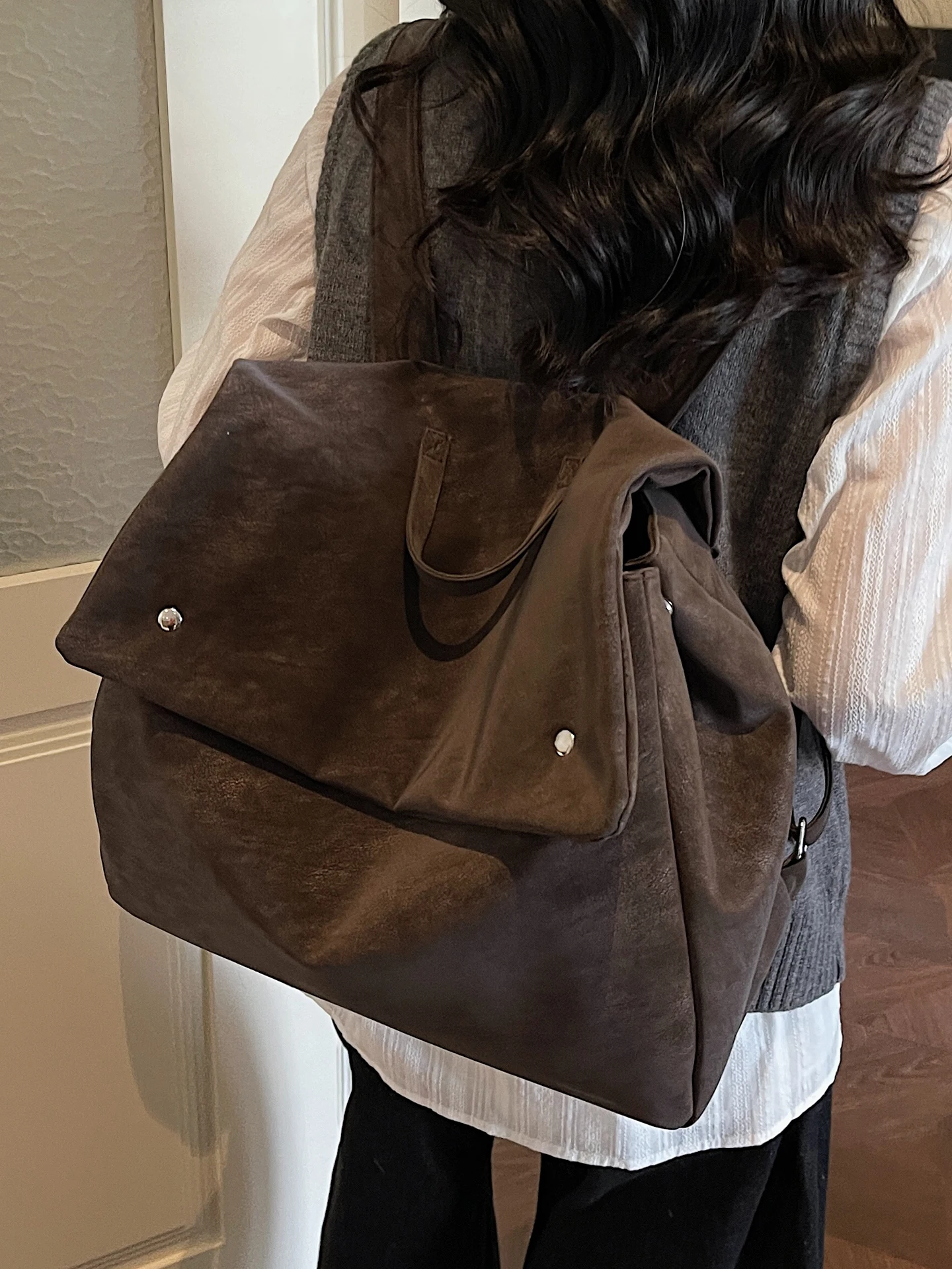 

Vintage Large Capacity Women's Backpack Fashionable Versatile School Bag Casual Simple Style Soft Handle No Partition