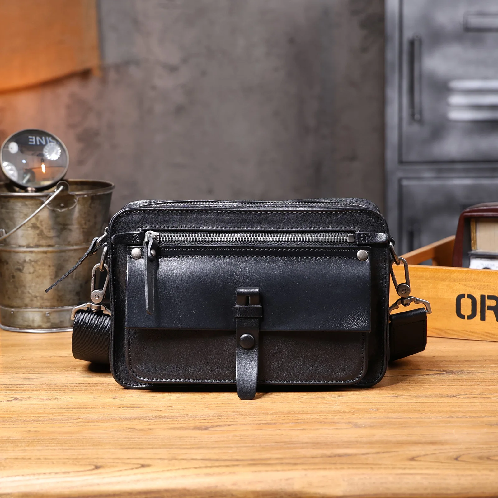 Vintage-Umhängetasche für Herren aus hochwertigem Rindsleder, modische Casual-Crossbody-Tasche, pflanzlich gegerbte Echtleder-Schultertasche – Detail 13