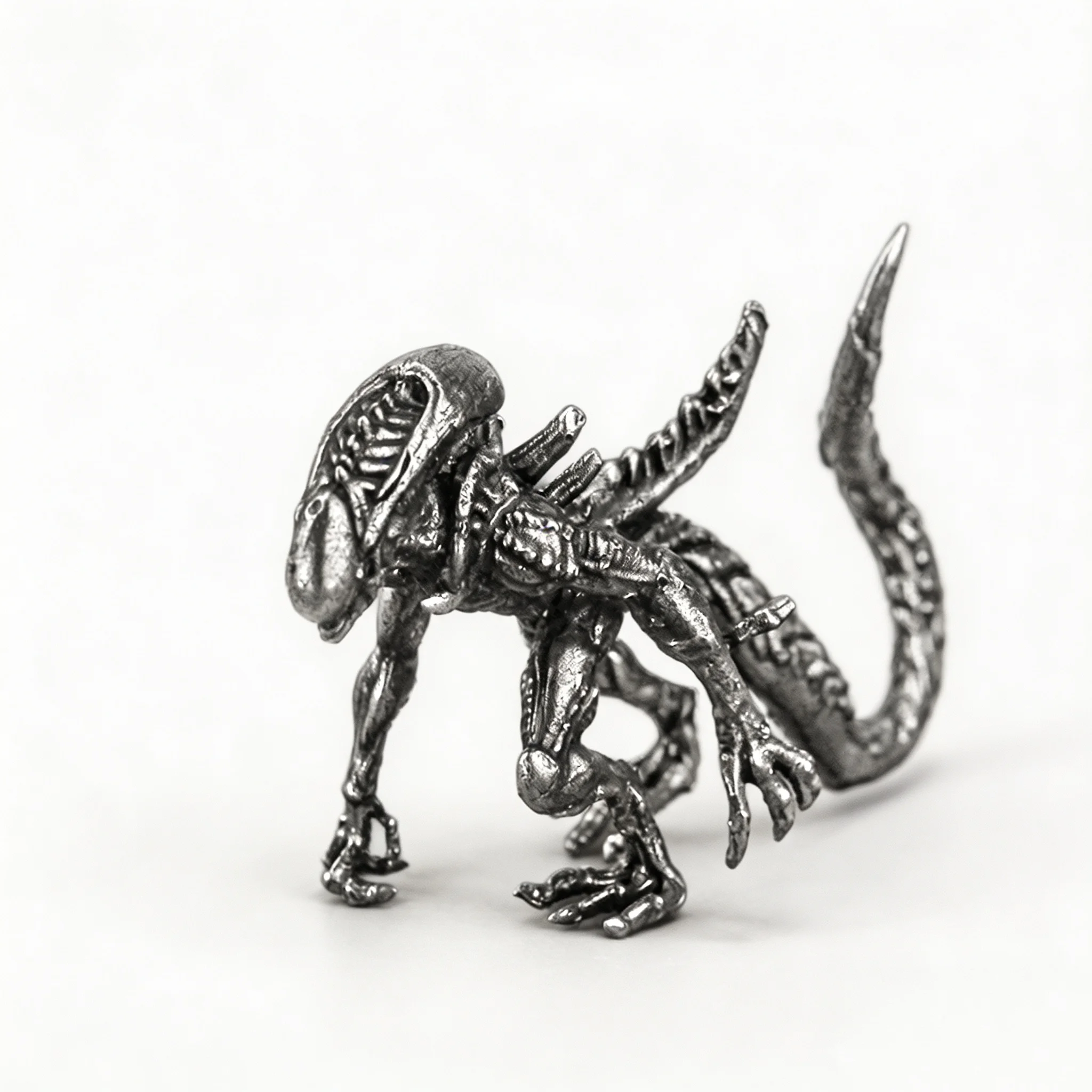 Handmade Metal Alien Soldier Mini Figurine Tabletop Game Piece Car Interior Decor Boy Gift