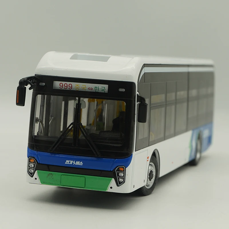 1:42 Scale HTK6111GBEV Korea Pure Electric Bus Model Diecast Toy Gift Souvenir Ornament