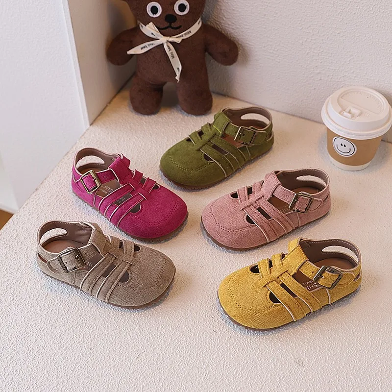 Summer Childern Sandals Suede Candy Color Minimalist Unisex Boys Girls Sliders Versatile Leisure Stylish Hollow-out Kids Shoes