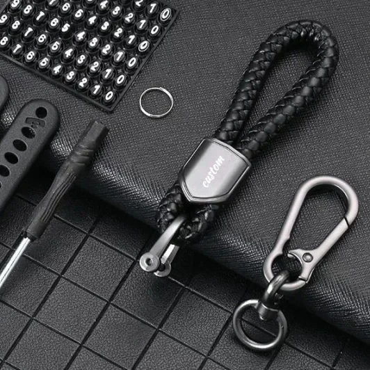 Benutzerdefinierter Name Auto Leder Schlüsselanhänger Herren Laser Personalisieren Logo Geflecht Seil Schlüsselanhänger Ring Damen Telefon Nummernschild Schlüsselanhänger Geschenk