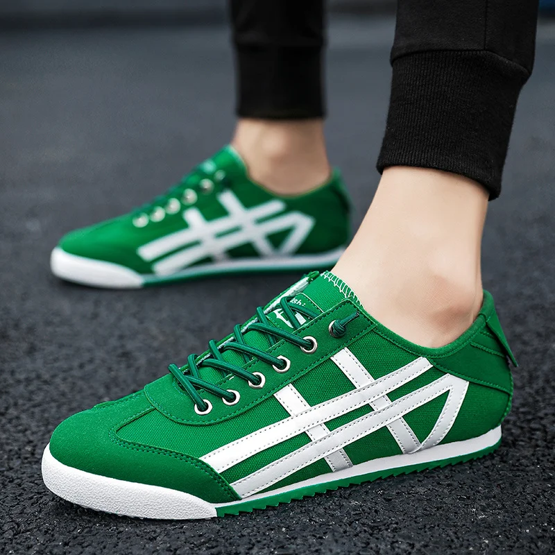 Zapatillas deportivas de lona para hombre, zapatos planos vulcanizados, cómodos, transpirables, para gimnasio, color verde, a la moda, para verano