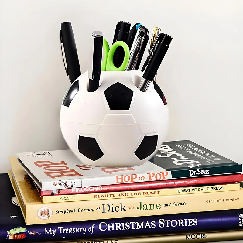 Portapenne da calcio Portapenne da calcio creativo Contenitore da tavolo Decorazioni da tavolo Porta pennelli per trucco Regali per studenti per bambini