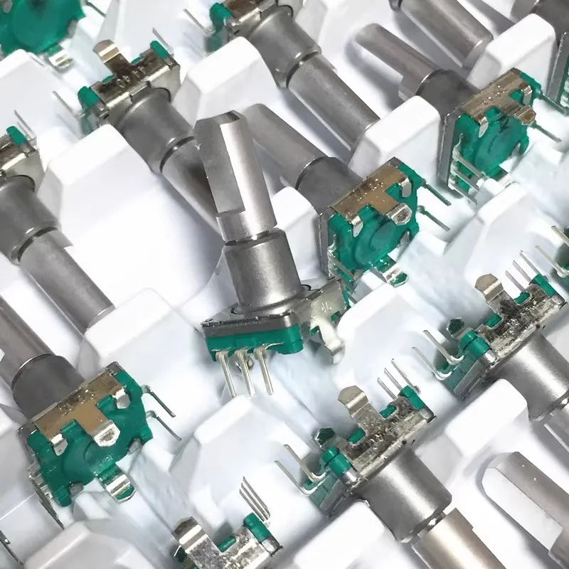1pcs，Encoders EC11E09244BS，18-bit 9-pulse，5Pin，With a press switch，360 degrees without limit