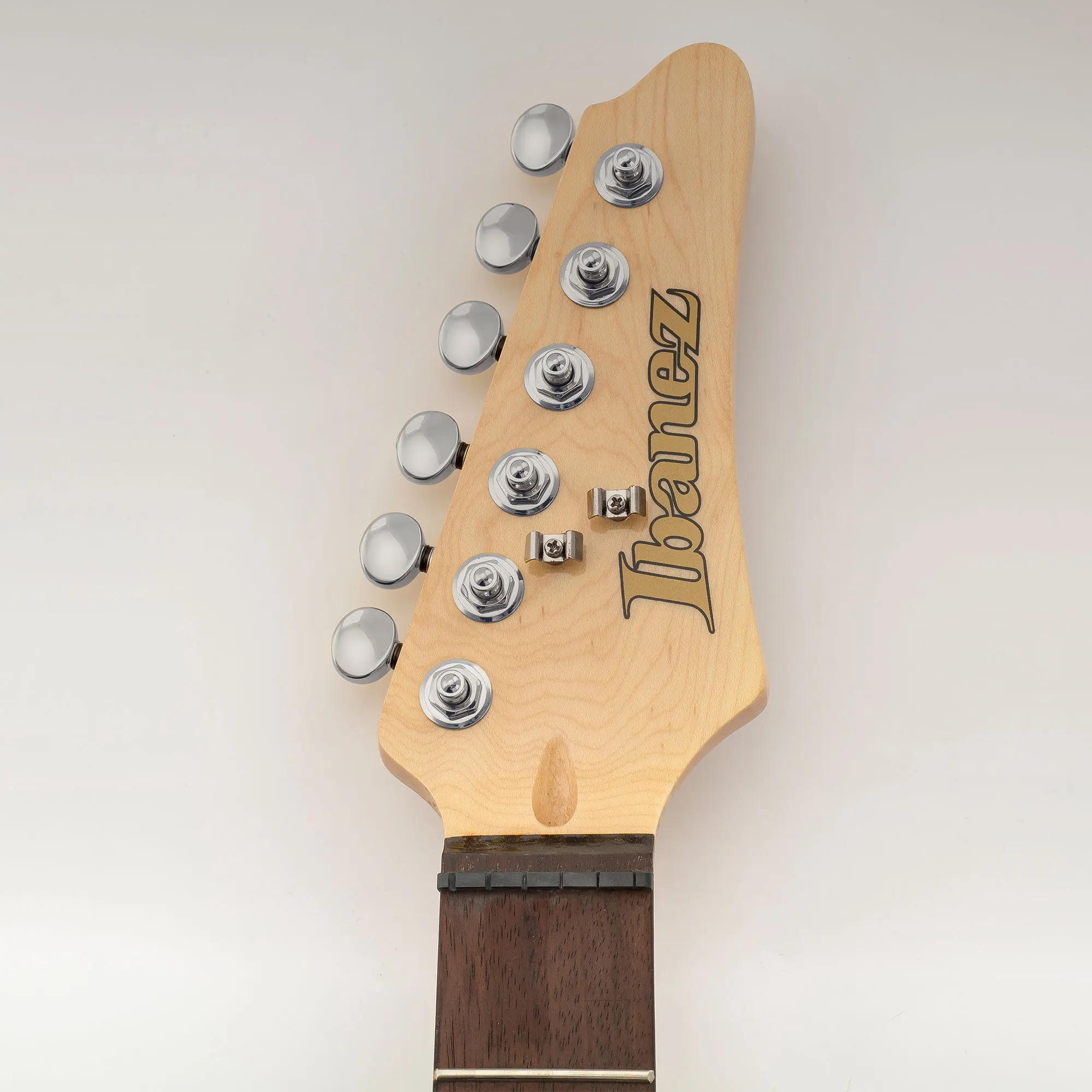Musiclily Pro R18K 6L/3R3L/6R 18:1 Übersetzungsverhältnis Vollständig Versiegelte Mechaniken Stimmwirbel für ST Tele Akustikgitarre – Detail 24