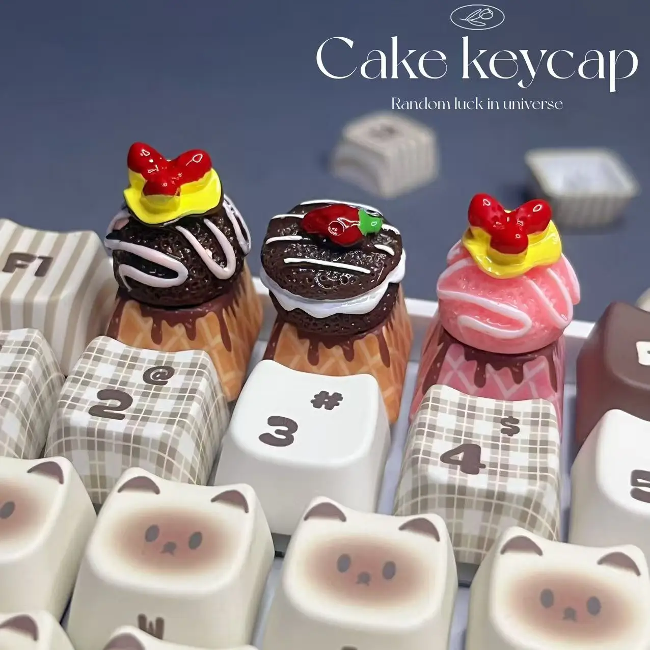 Original handmade strawberry cake keycaps personalized and creative mechanical keyboard keycap chocolate dessert keycaps