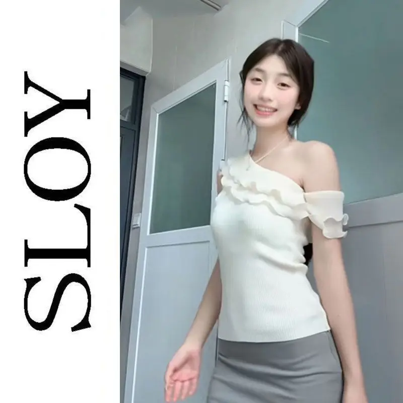 

French Off-shoulder Ruffle Hem Spliced Knitwear 2025 Summer New Slim-fit Sleeveless Top