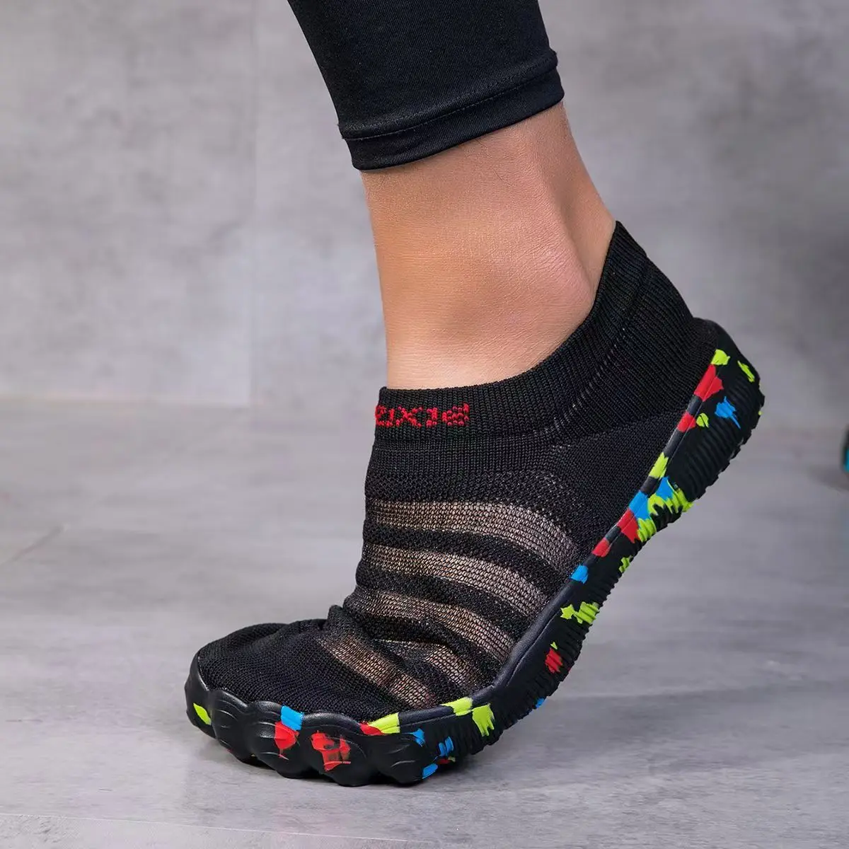 

Men Big Size Slip On Wading Shoes Unisex Soft Sole Non Slip Slip On Breathable Indoor Fitness Shoes Outdoor Sneakers Beach Shoes