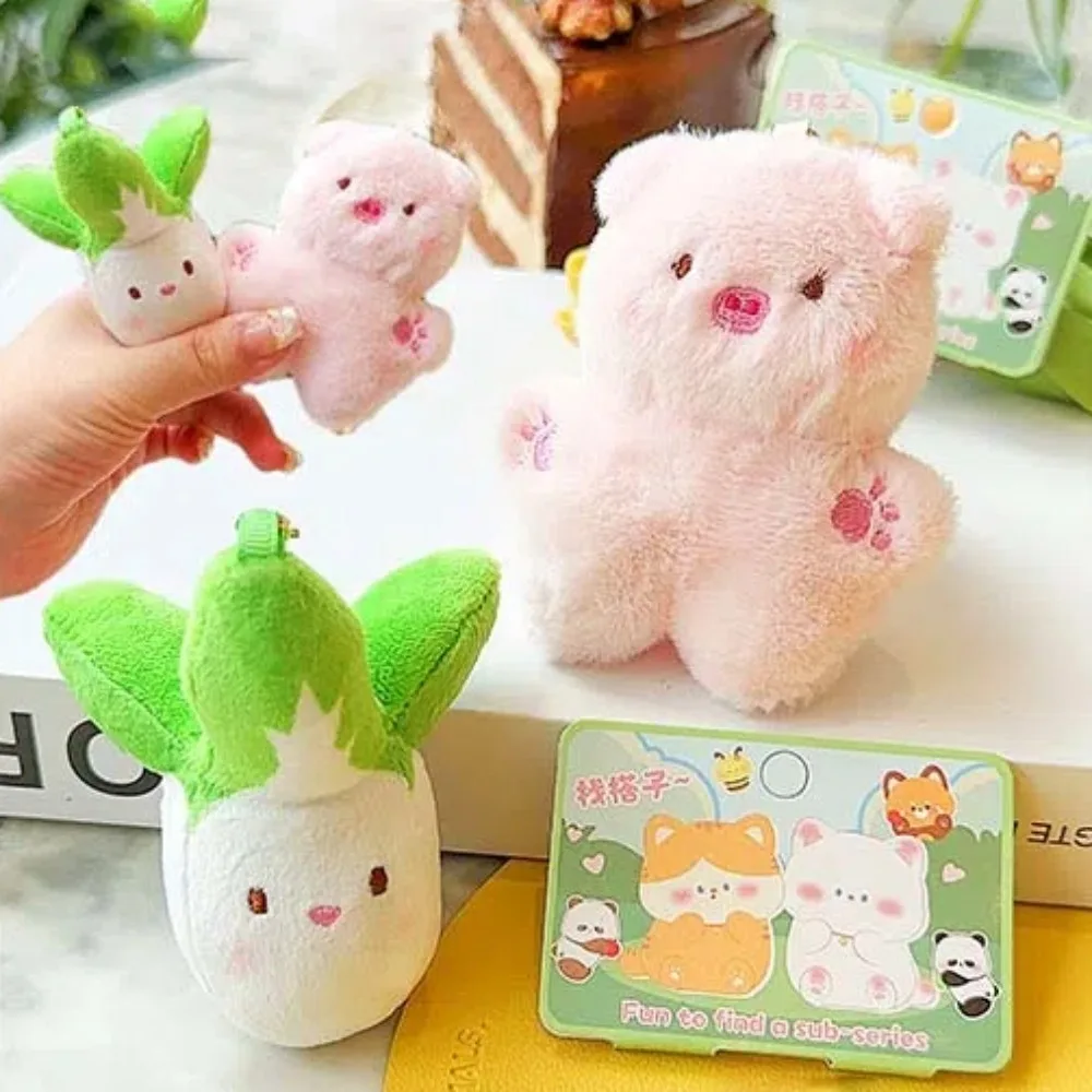 

2pcs/set Funny Magnetic Otter Keychain Dog Panda Cartoon Couple Pendants Cute Mental Fruit Bag Charm Party