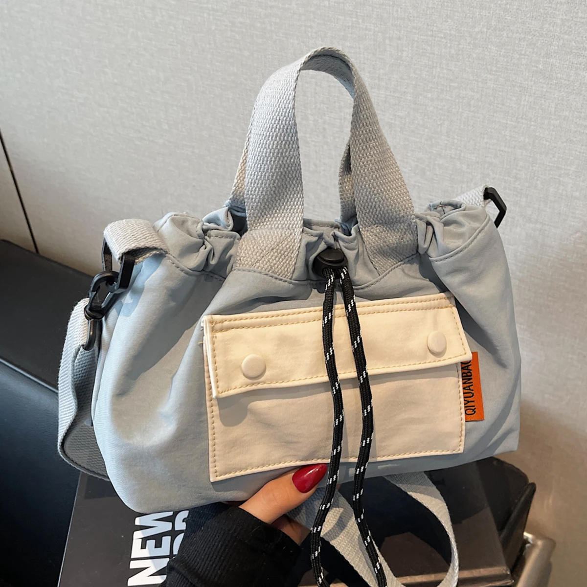 Die neue Unisex-Umhängetasche, funktionale Outdoor-Schultertasche, Pendler-Schultertasche, Aufbewahrungstasche, Damen-Rucksack mit Kontrastfarben – Detail 11