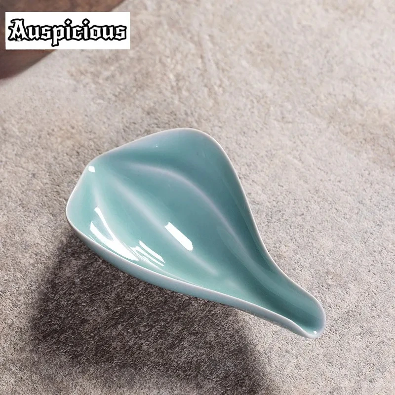 

Azure Longquan Celadon Tea Scoop Ancient Tea Boxes Saucer Shovel Chahe Awakening Tea Ladle Oolong Tea Drinkware Collection Gift