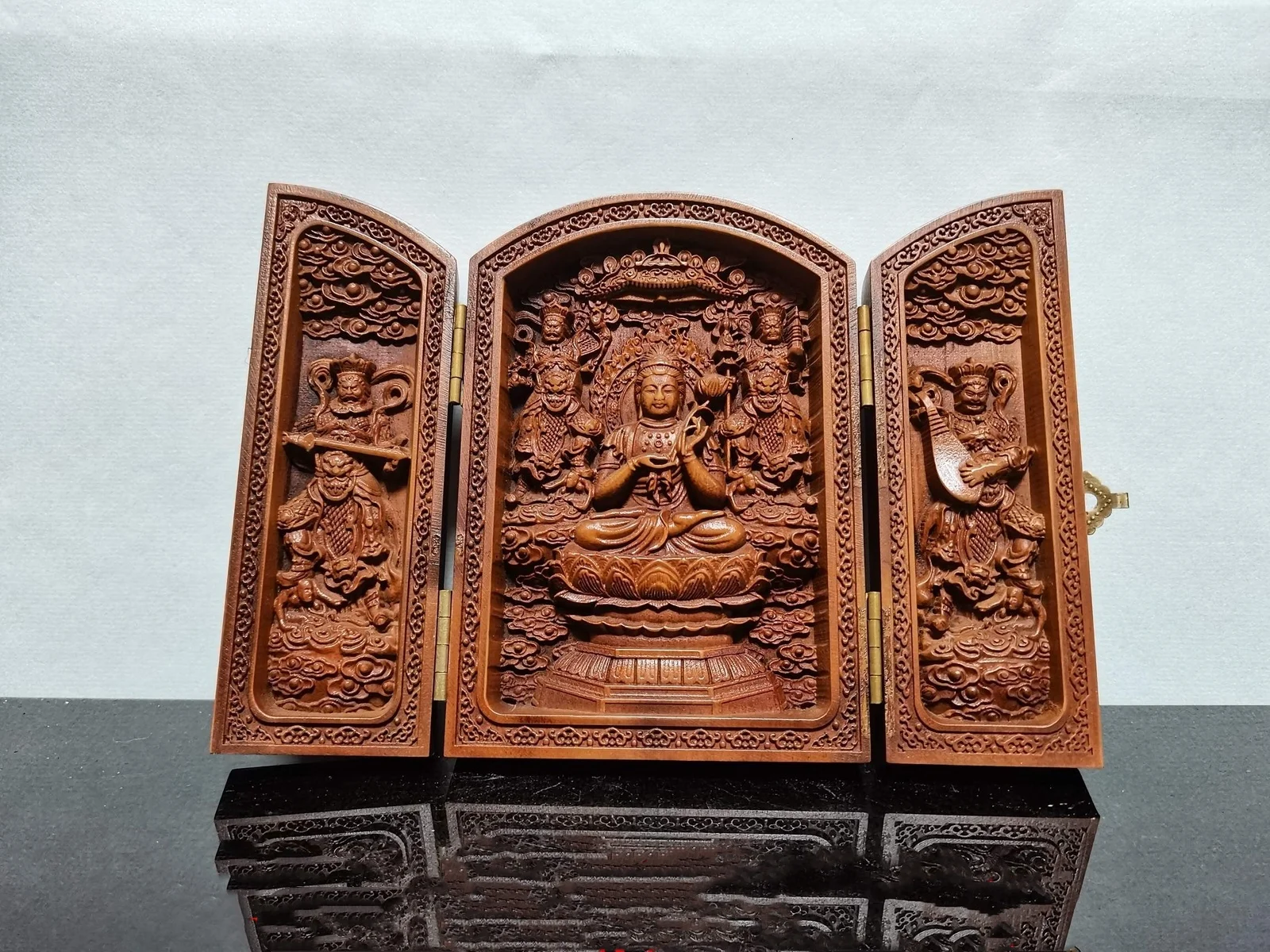 

4.1"Chinese Boxwood Carving of Bodhisattva. Four Heavenly Kings exquisite handicraft
