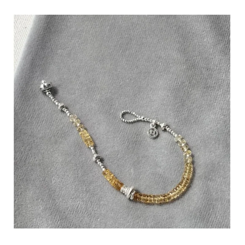 

Crystal Beaded Bracelet Female Dopamine High Value Niche Design Light Luxury High Sense Fashion Versatile White Jewelry