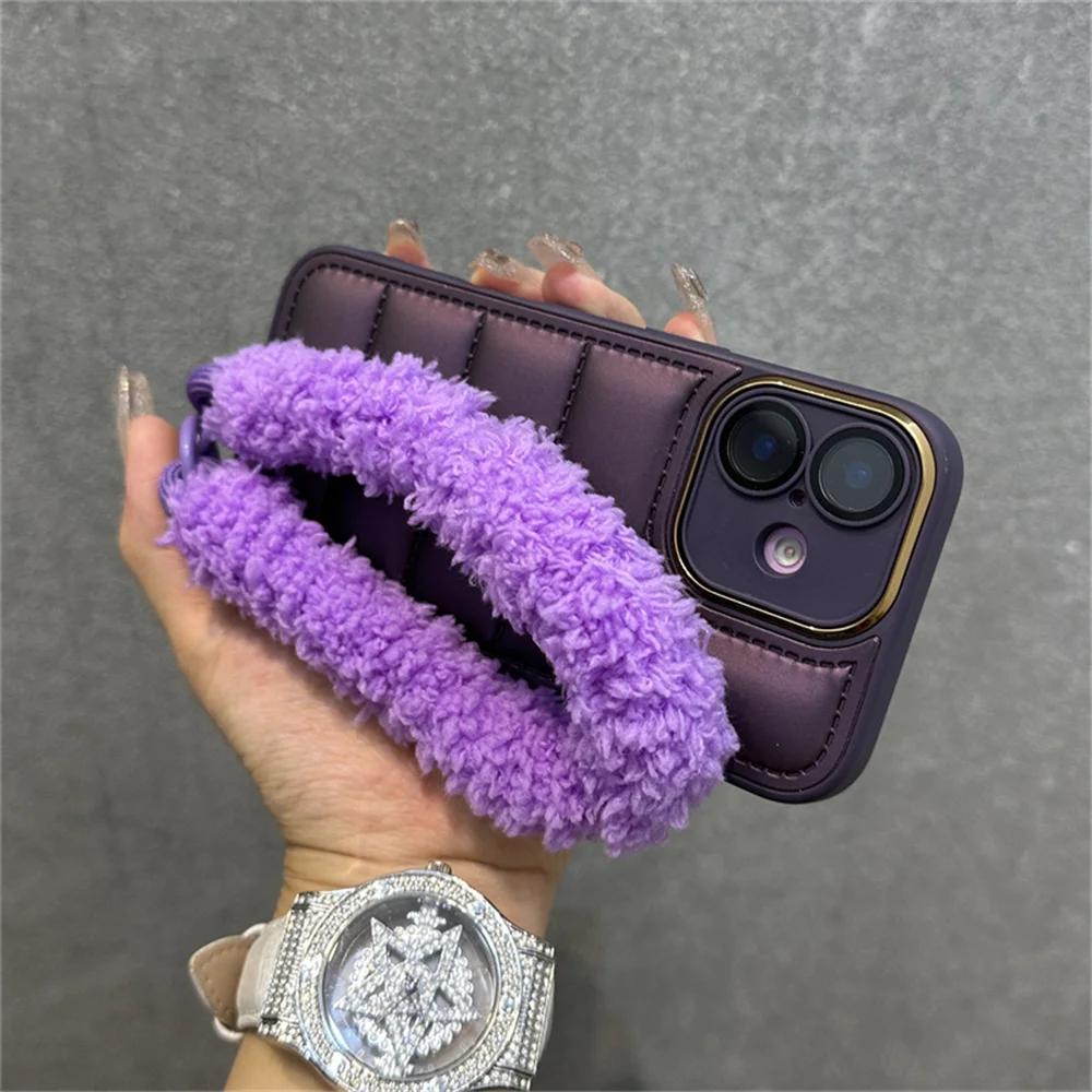 Fashion Down Jacket Puffer Phone Case for iphone 15 14 Plus 13 12 11 16 Pro Max Soft Fabric Silicone Shockproof Funda Cover