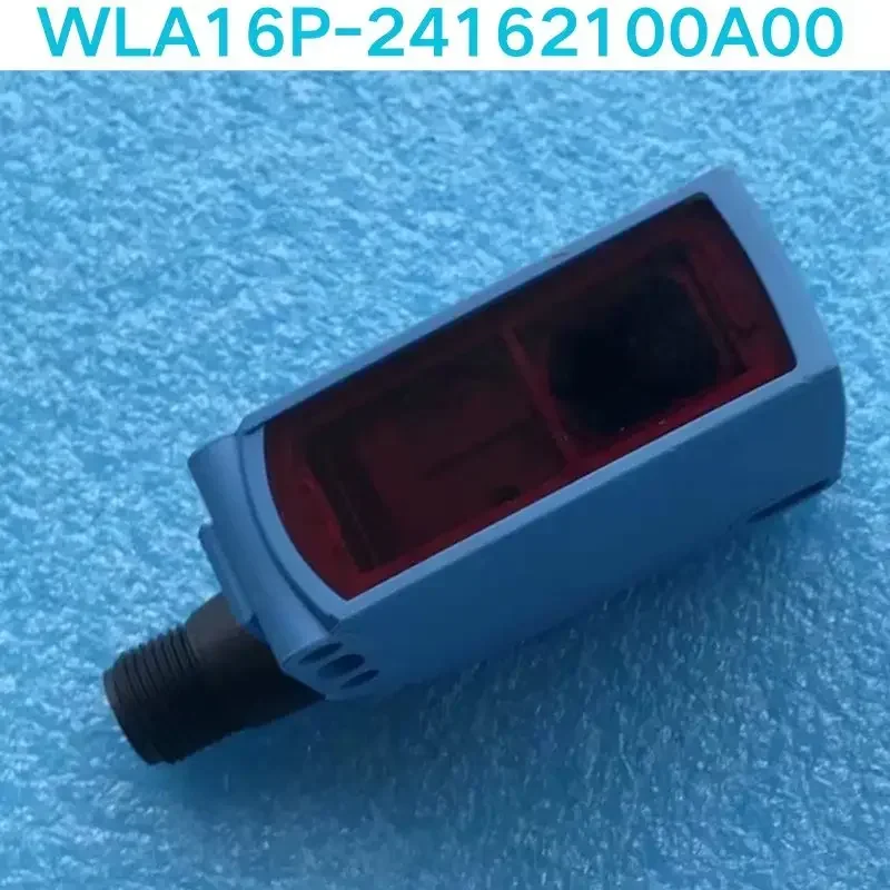 

Second-hand test OK SICK WLA16P-24162100A00, photoelectric sensor