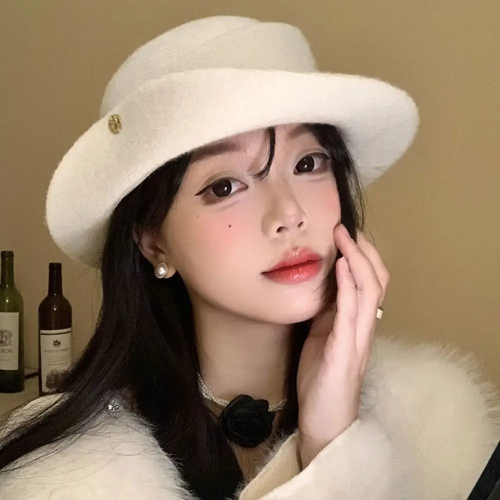 Trendy British Style Hepburn Style Flat-top Cap Elegant Wide Brim Black Felt Hat Woolen White Women Jazz Hat Dinner