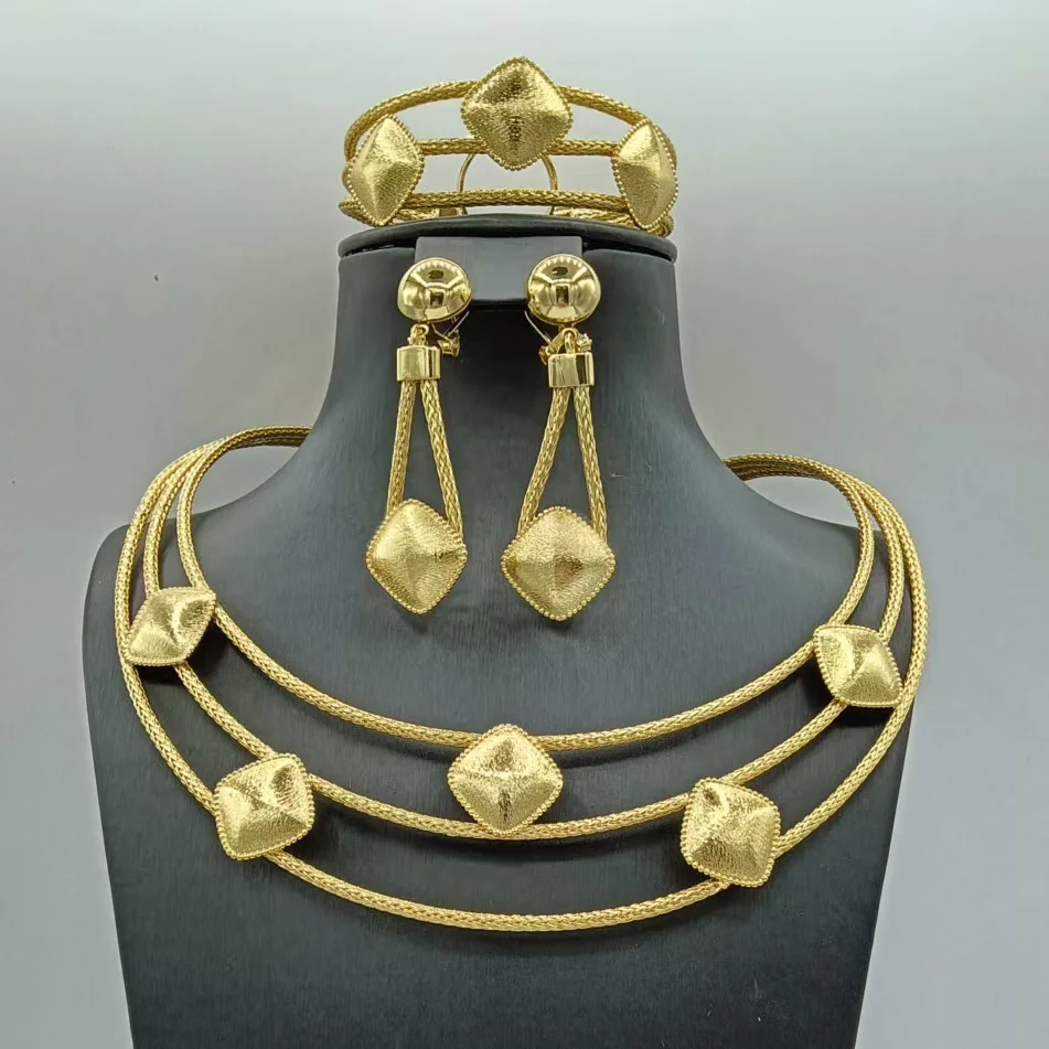 

18K Gold Plated Jewelry Set Women African Necklace Pendant Earring Bracelet Ring Luxury Fashion Party Wedding Gifts