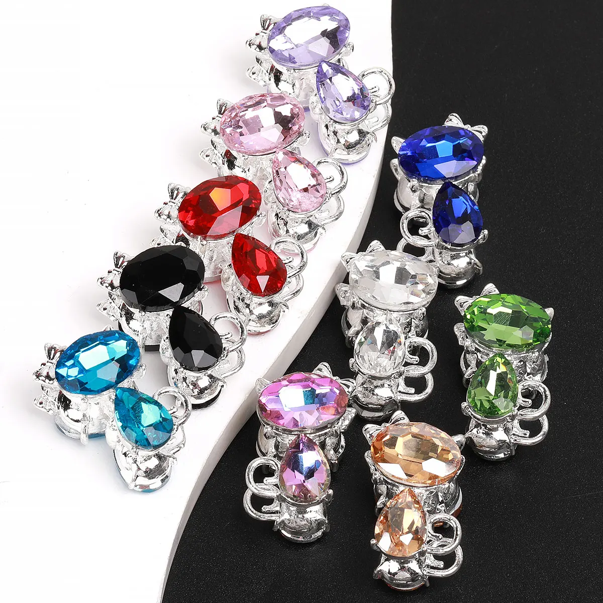 6pcs 1.55x2.6cm Random Color Mix Embed Rhineston Double Sided Cat Shape Colorful Crystal Beads Creative Pen For Jewelry DIY