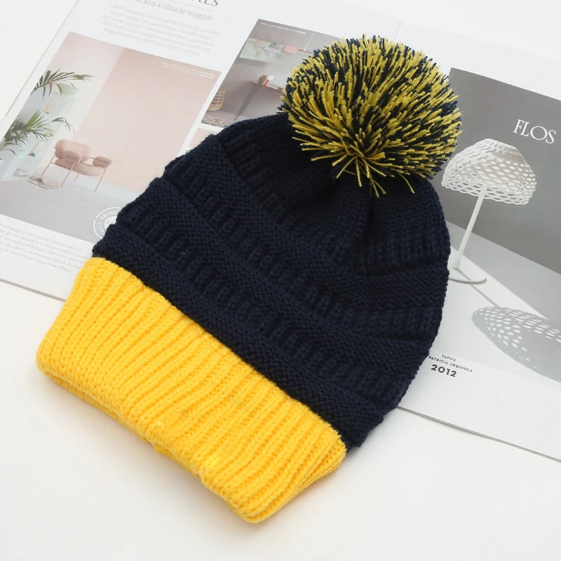 Autumn Winter Hat Matching Knitted Beanies Skully Trendy Warm with Pompom Fur Pom Pom For Women Double Color Fashion Beanie