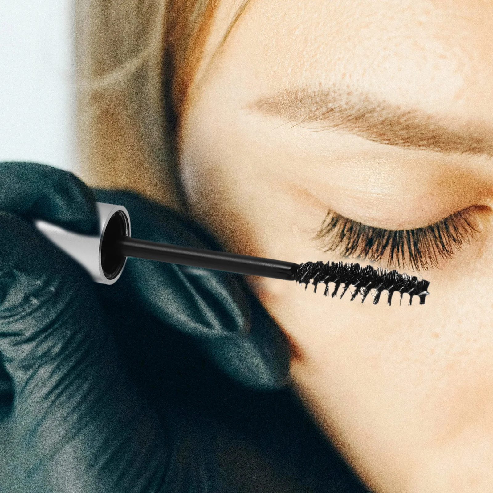 

Clear Eyelash Extension Sealant 10ml Waterproof Long Lasting Lash Sealer for Lash Extensions DIY Use Clear Coating Sealant