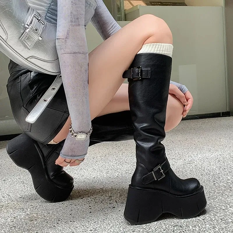

Women's Knee-high Boots Classics Black Long Tube Boots Fashion Wedge Platform Boot Belt Buckle Design Leather Boots Knight Botas