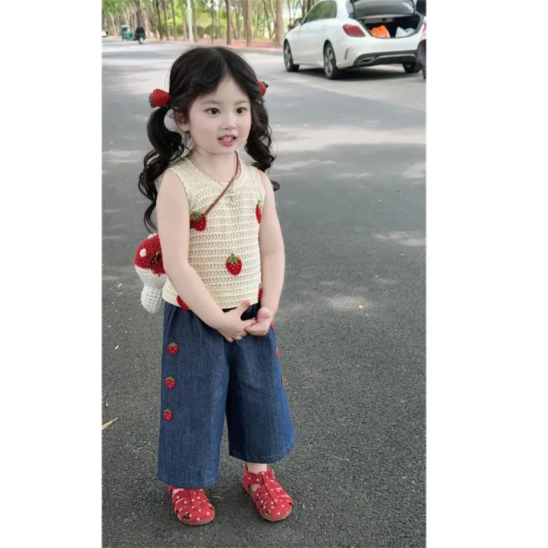 

Вязаный ажурный жилет и прямые брюки для девочек, комплект из двух предметов, летняя корейская детская модная одежда