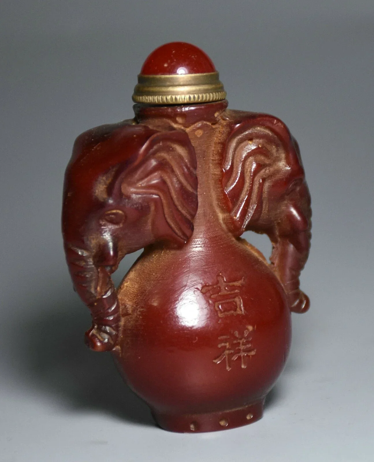7CM Old China Red Amber Carving Dynasty Palace 2 Head Elephant Snuff Bottle