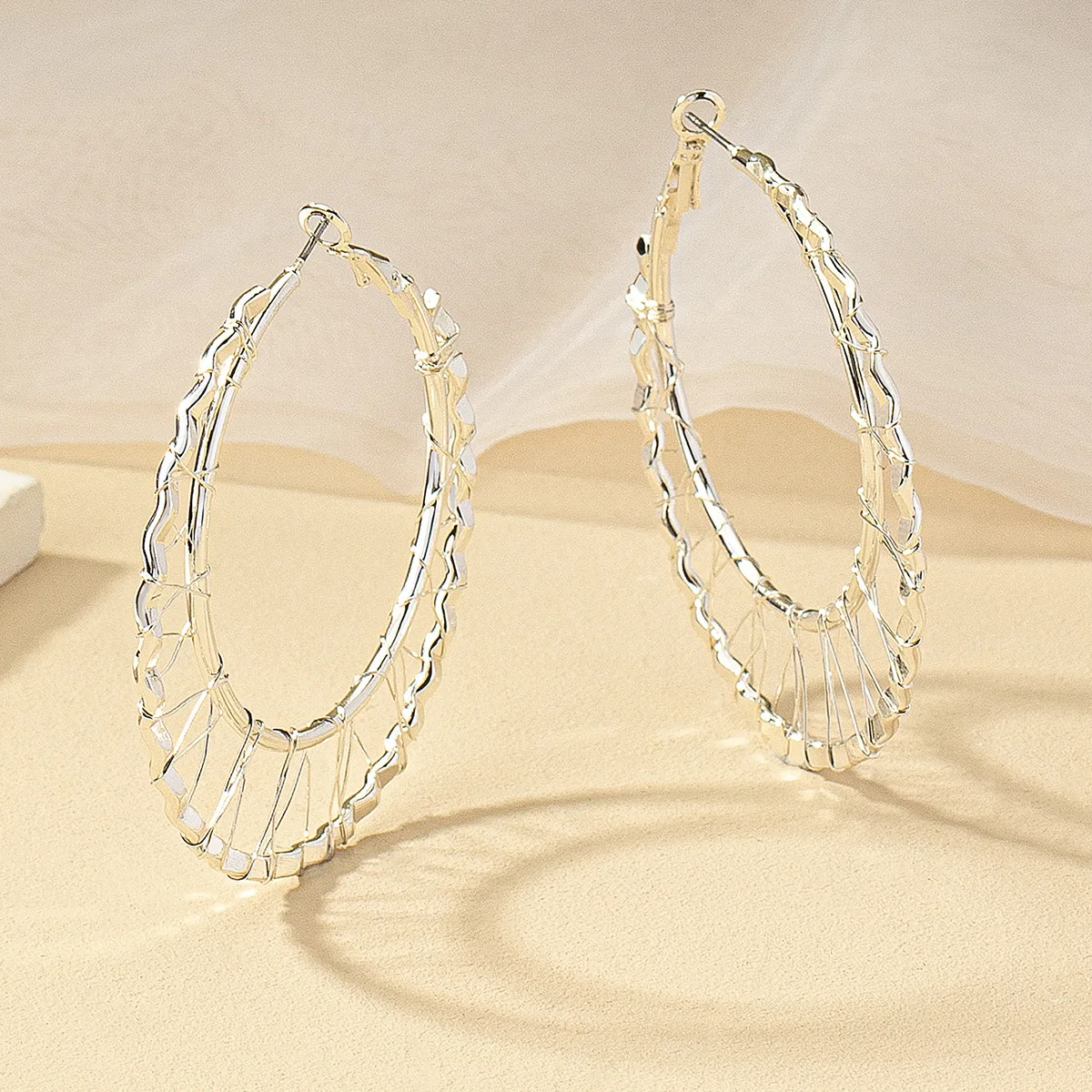 Geometric Hollow C Earring Women Girls Gifts Fashion Jewelry Accessories Hot Sale Party Gift 2024 New Style