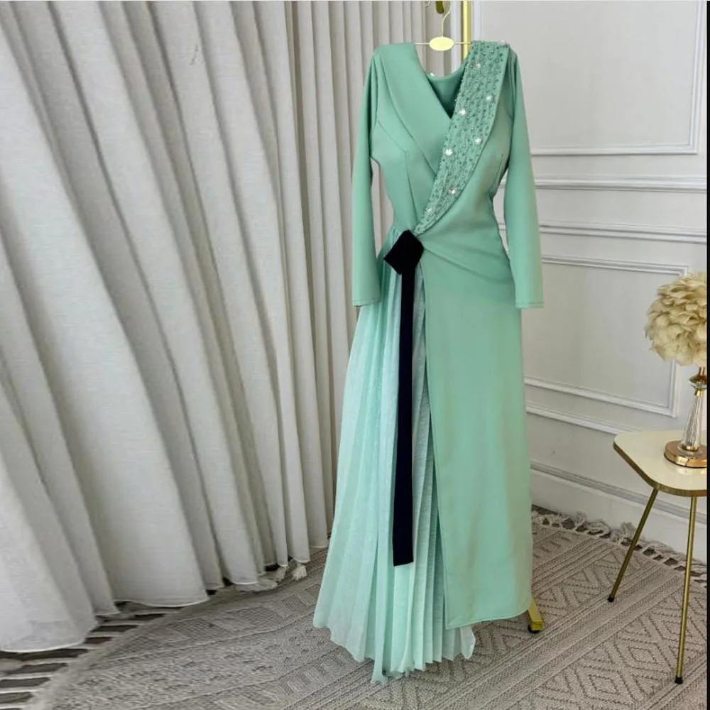 فساتين لحضور الحفلات الموسيقية بطول الكاحل بطيات مخصصة 2025 رقبة على شكل V وأكمام طويلة على شكل حرف A فستان رسمي للحفلات المسائية مع شريط