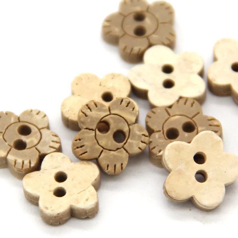 10mm Flower Carved White Wood Natural Shirt Buttons For Clothes Sewing DIY Crafts Wooden Coconut Children Scrapbooking Wholesale