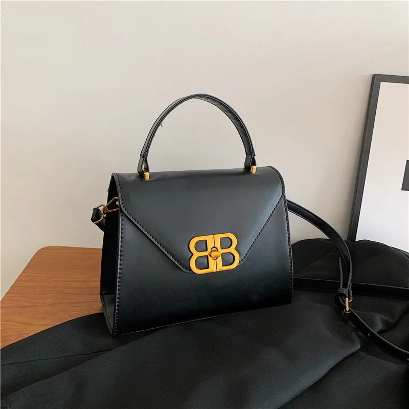 

Маленькая квадратная сумка с цепочкой 2025 года — женская большая вместимость, осенняя сумка через плечо интернет-знаменитостей