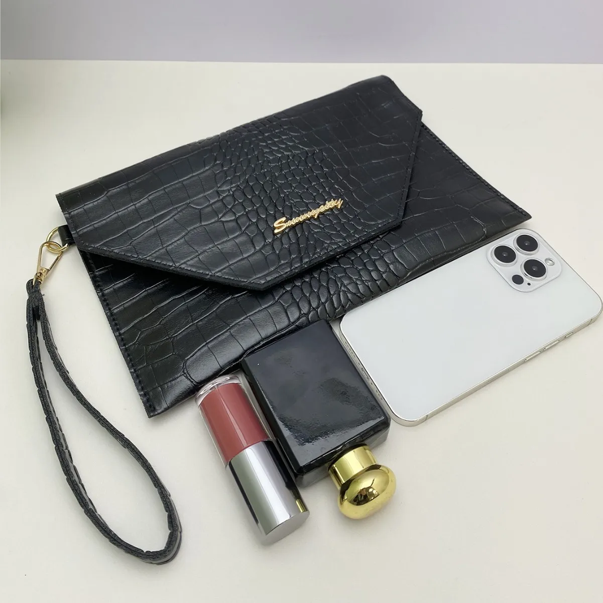 Crocodile Pattern Solid Color Handbag 2025 New Fashion Envelope Small Bag Large Capacity Zero Wallet Cross border Women's Bag view 4