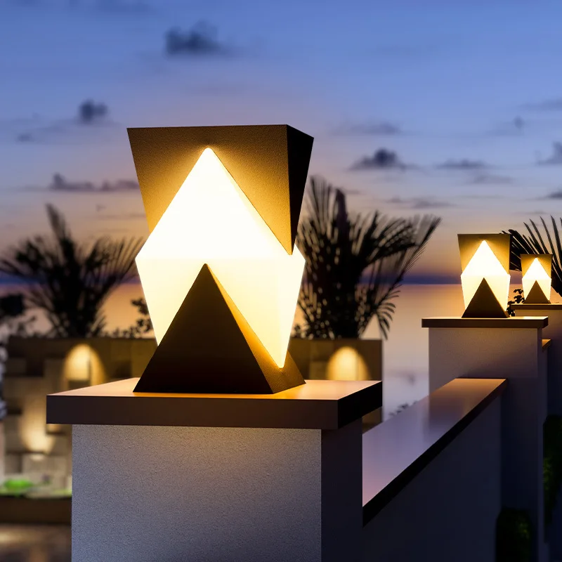 

Outdoor lamp, solar pillar lamp, villa stigma lamp, electricity connection model, yard door pillar.