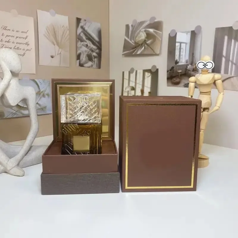 بخاخ عطر أو دي برفوم للجنسين 3.4 أونصة - بني، رائحة حلوة عطرية
