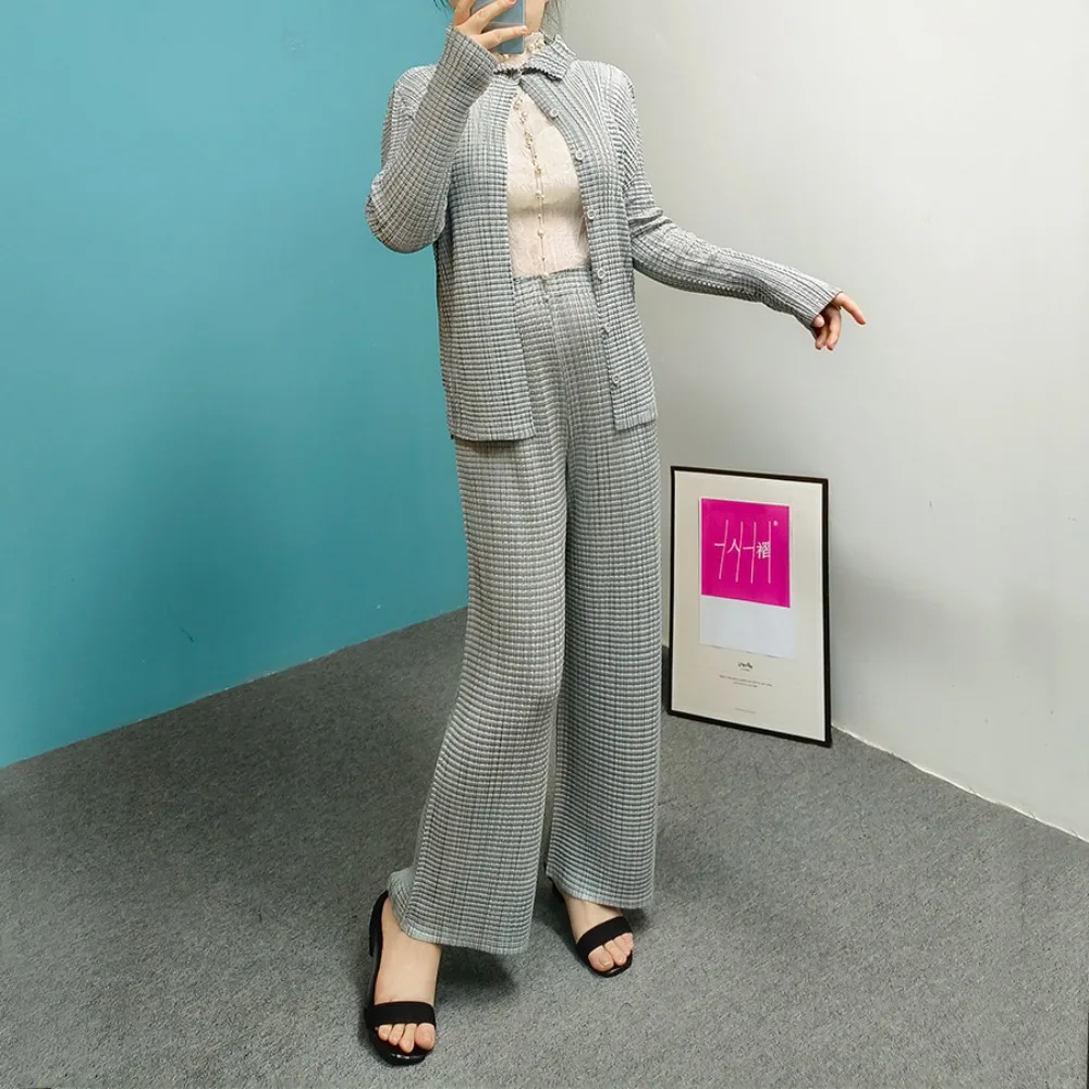 

Miyake Pleated Leisure Suit 2025 Spring New Cardigan Two Piece Set for Women fold Top and Loose Folding Pants Women's suit