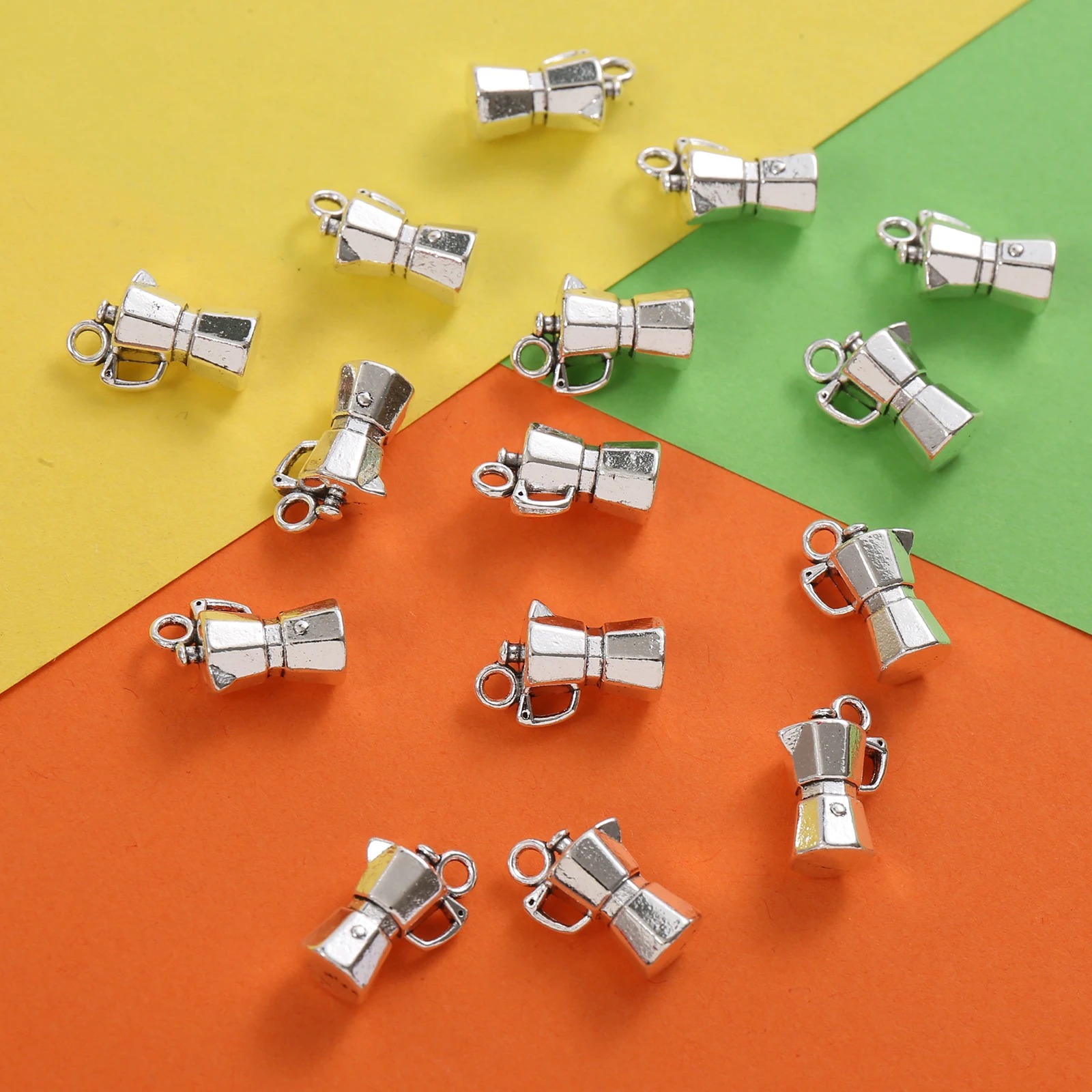 10 Stück Mini-Mokkakanne-Anhänger, Vintage-Kaffeekanne-Anhänger, geeignet für DIY-Armbänder, Halsketten, Ohrringe, handgefertigtes Perlenschmuck-Zubehör für Kaffeeliebhaber – Detail 4