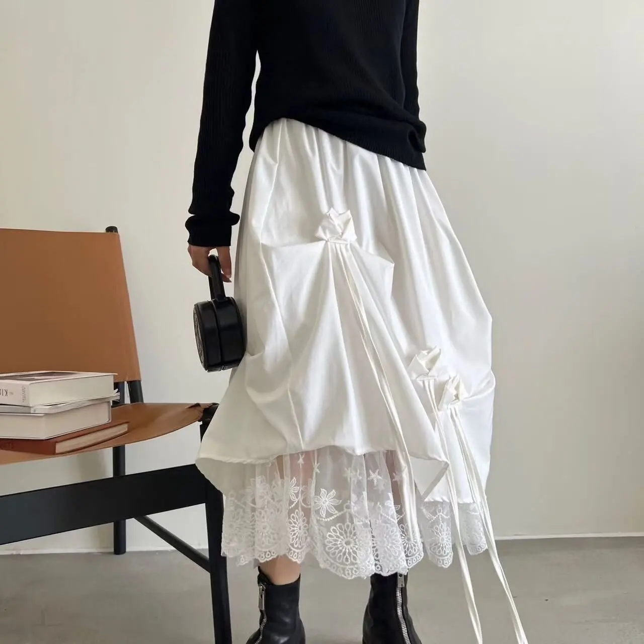 Spódnica midi z wysokim stanem, z siateczką łączącą się w węzełki, długość do połowy łydki, damska spódnica w kształcie litery A na wiosnę i jesień, włókno poliestrowe.