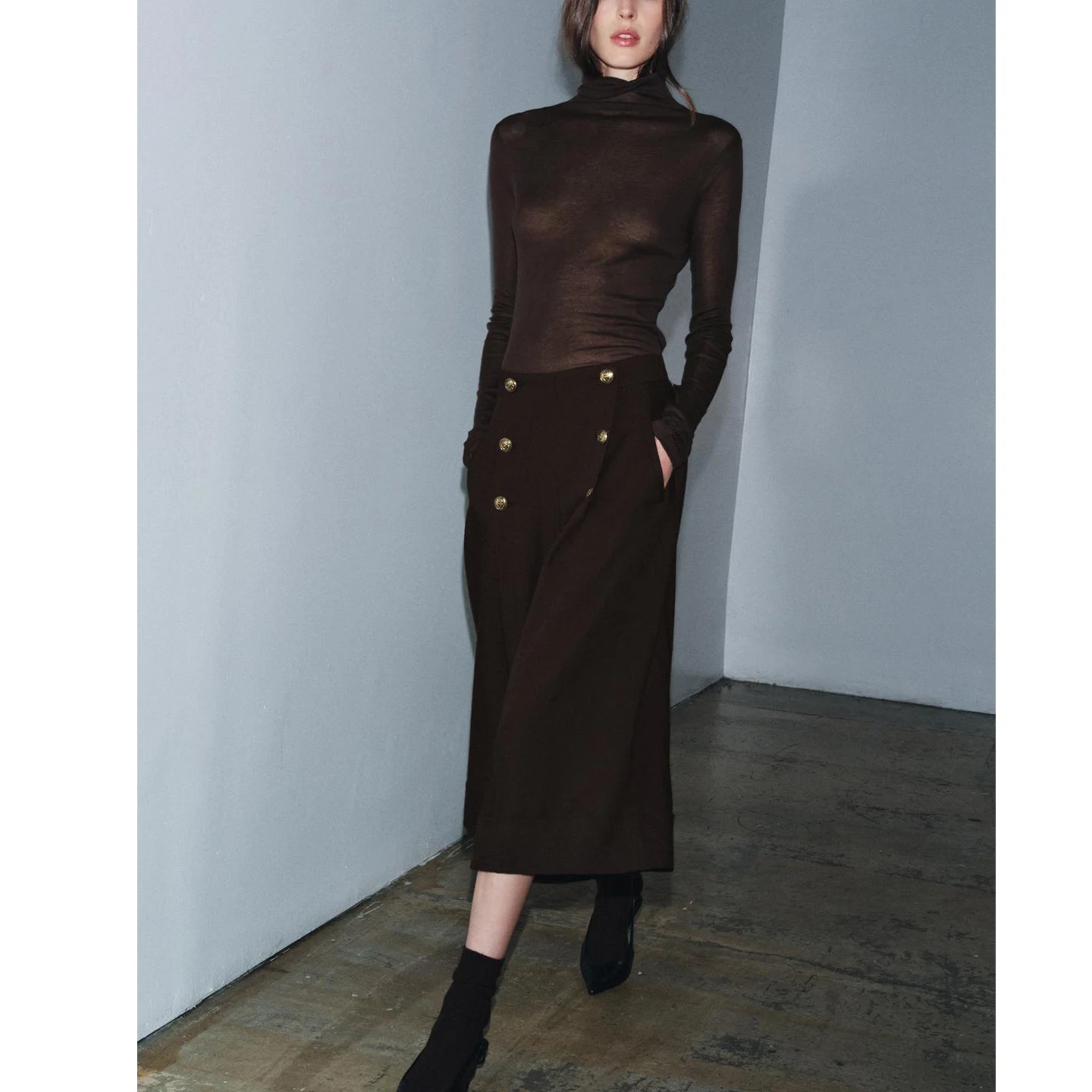 Winter Neue frauen Casual Lange orts Metall Taste Plissee Dekor mittlere Taille Breite Bein Hosen Polyester Faser l Taille