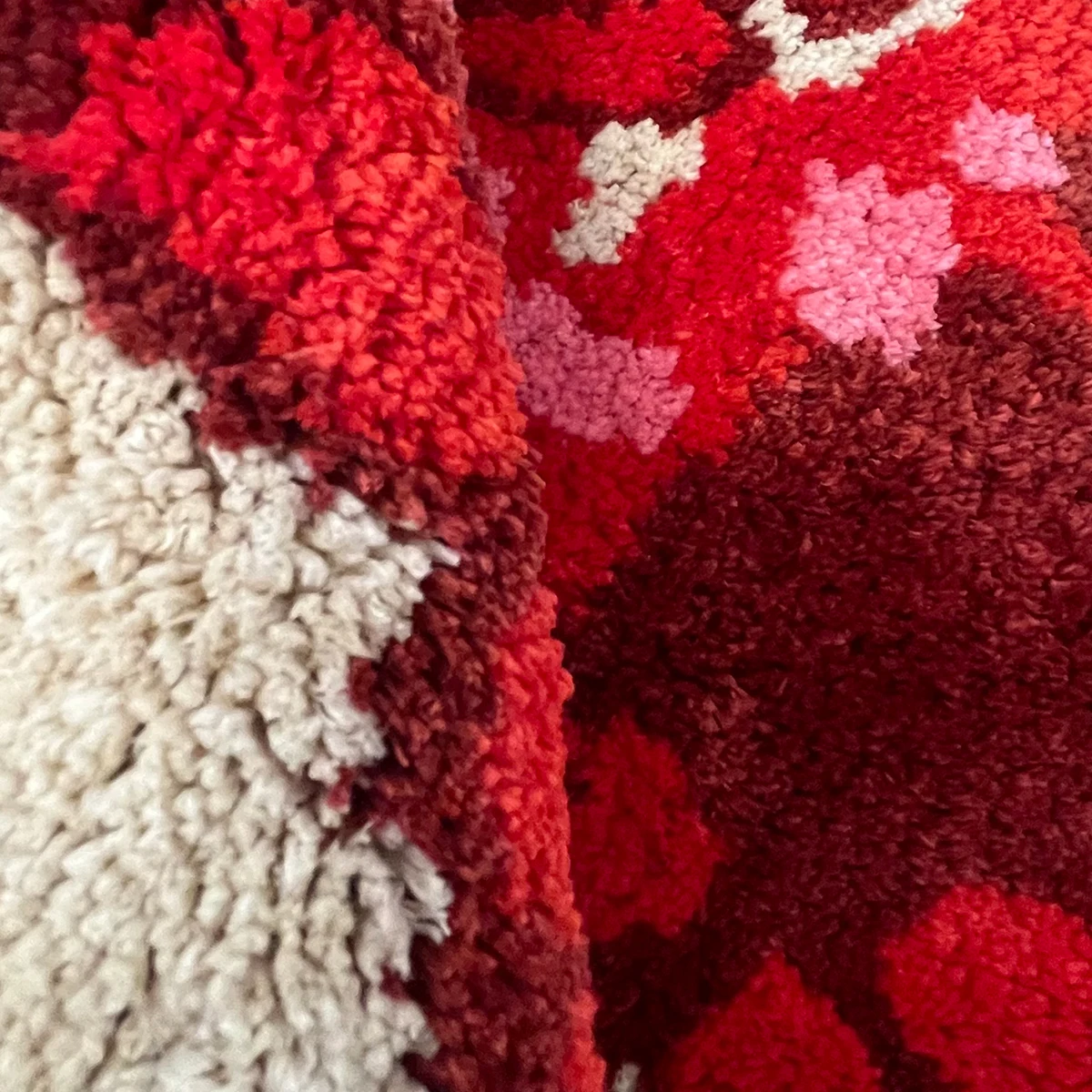 Granatapfel geformte getuftete Teppich dekorative Wohnzimmer Teppich Schlafzimmer Bereich moderne süße trend ige coole verdickte Luxus Garderobe Matte – Detail 7